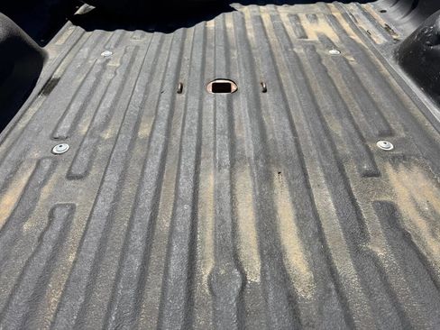 Used 2010 Ford F250 XLT AWD/4WD image 16