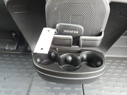 Used 2024 RAM ProMaster 3500 w/ Delivery Van Package image 18