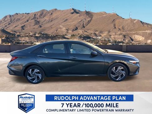 Used 2025 Hyundai Elantra Sport image 7