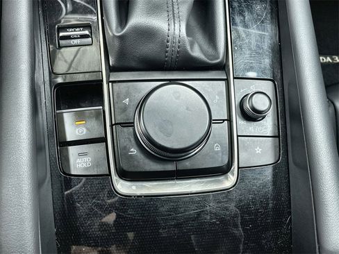 Used 2019 MAZDA MAZDA3 AWD Hatchback w/ Preferred Pkg image 24