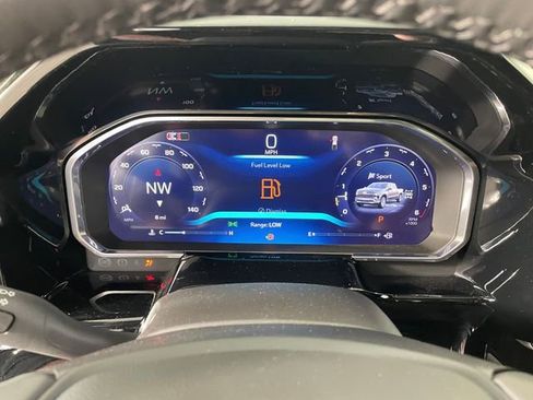 New 2026 Chevrolet Silverado 1500 LTZ w/ LTZ Premium Package AWD/4WD image 4