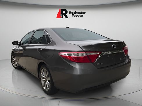 Certified 2017 Toyota Camry XLE FWD image 6