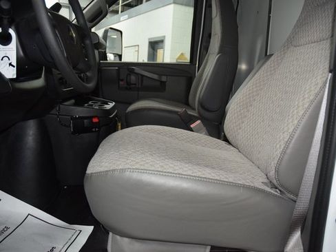 New 2025 Chevrolet Express 4500 w/ Power Convenience Package image 25