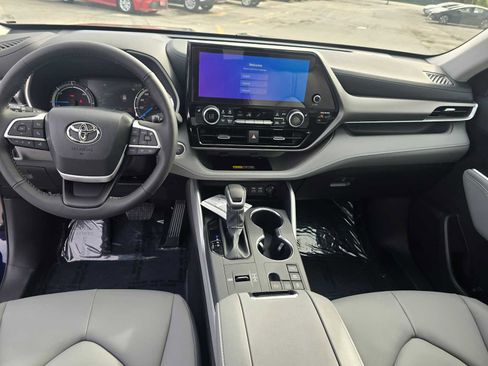 New 2026 Toyota Highlander XLE image 22