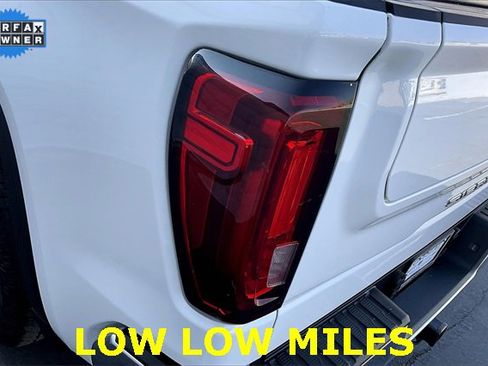 Used 2023 GMC Sierra 1500 SLT w/ SLT Convenience Package image 28