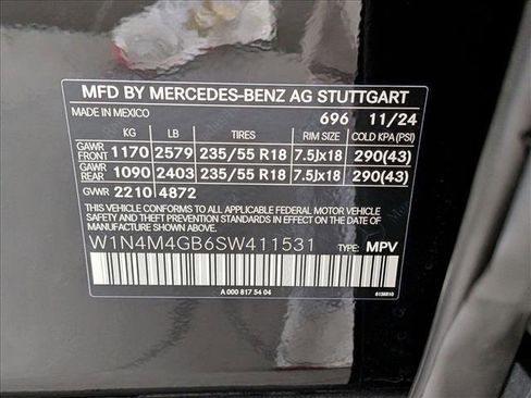 Certified 2025 Mercedes-Benz GLB 250 image 23