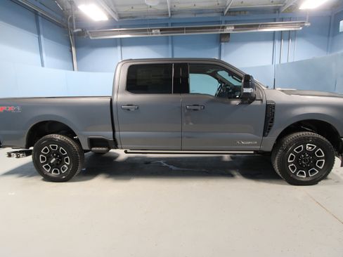 New 2026 Ford F250 Platinum AWD/4WD image 31