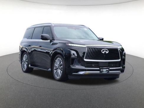 Used 2025 INFINITI QX80 Sensory AWD/4WD image 3