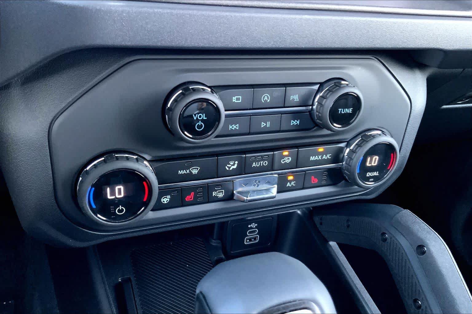 New 2026 Ford Bronco Raptor AWD/4WD image 15