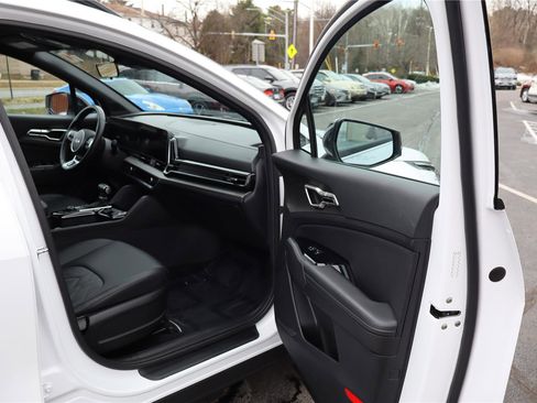 Certified 2023 Kia Sportage X-Line image 26