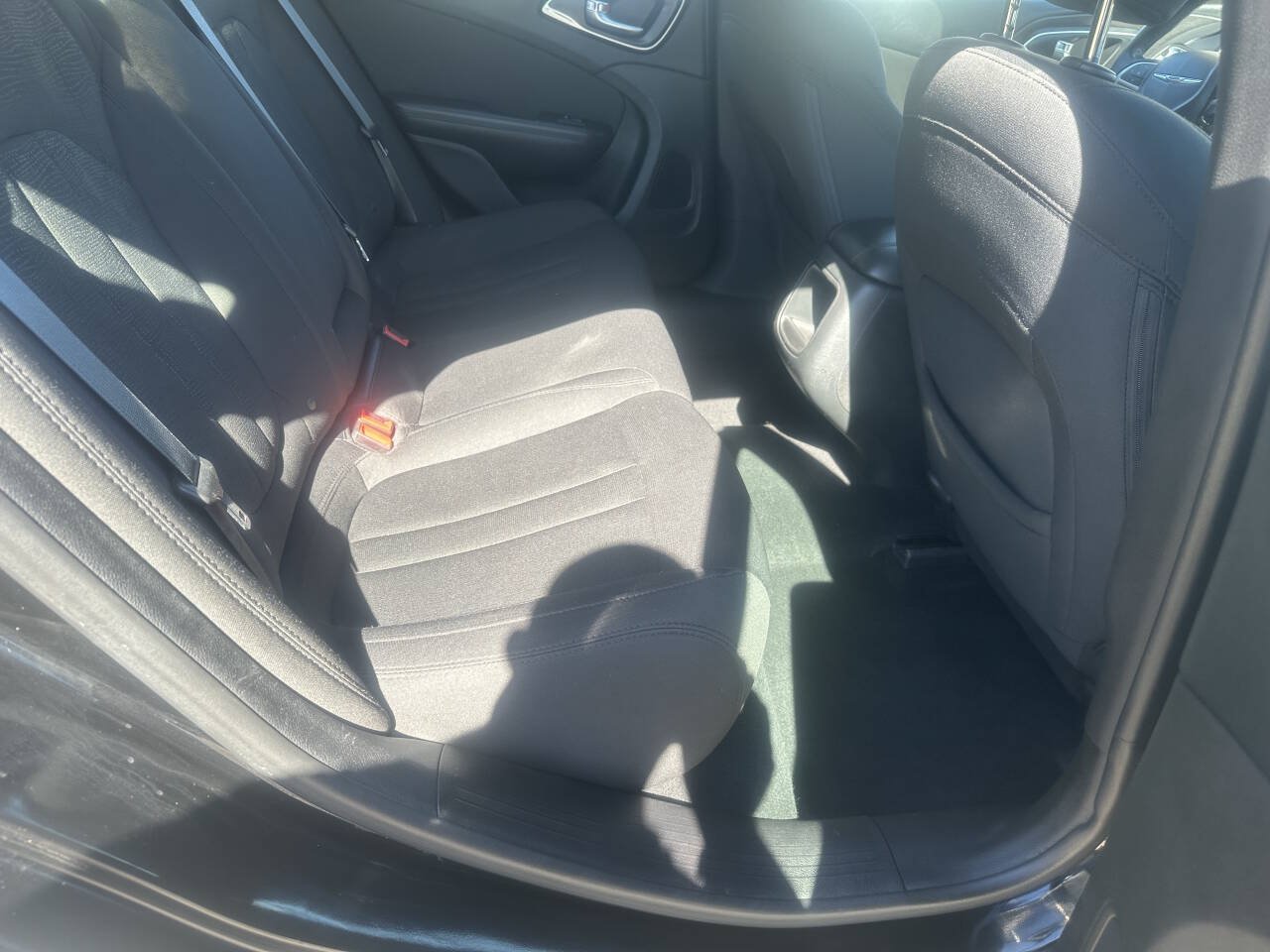 Used 2016 Chrysler 200 Limited w/ Anniversary Edition FWD image 16