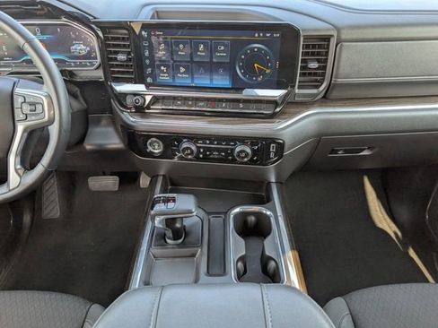 Used 2024 Chevrolet Silverado 1500 RST AWD/4WD image 7