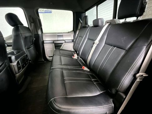 Used 2018 Ford F150 XLT w/ Equipment Group 302A Luxury AWD/4WD image 21
