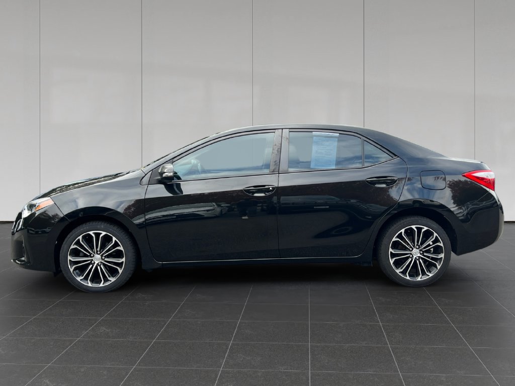 Used 2016 Toyota Corolla S w/ Driver Convenience Package FWD image 2