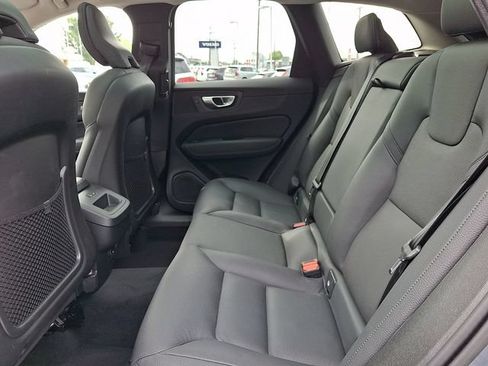Certified 2023 Volvo XC60 B5 Plus w/ Climate Package AWD/4WD image 10