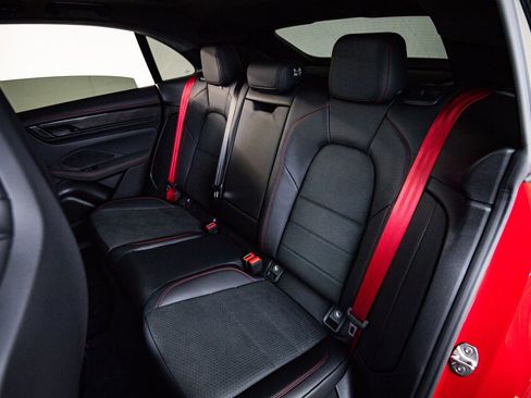 New 2026 Porsche Macan GTS Electric image 24