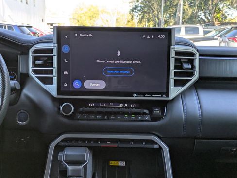 Used 2024 Toyota Sequoia Platinum image 25