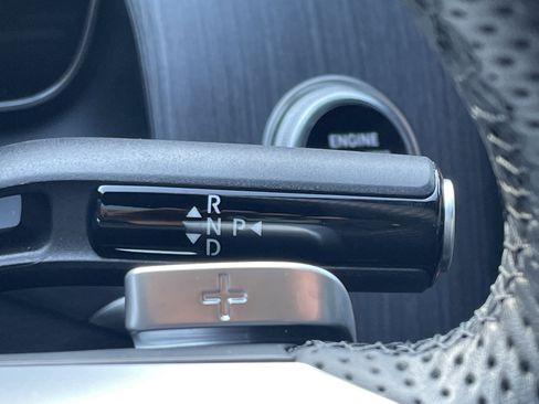 Certified 2025 Mercedes-Benz GLC 300 image 31