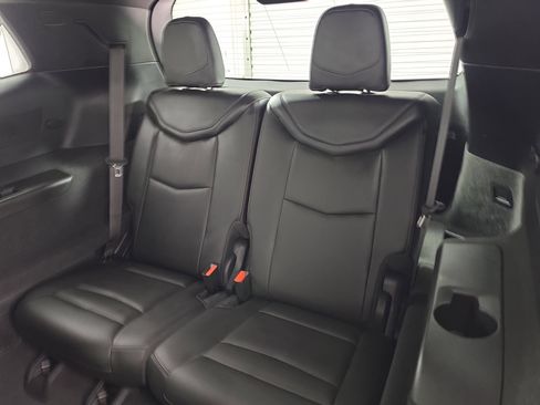 Used 2021 Cadillac XT6 Premium Luxury FWD image 37