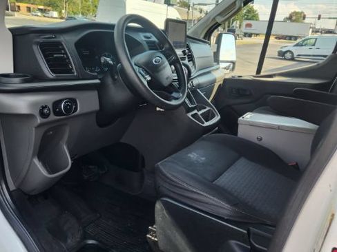 Used 2020 Ford Transit 250 Low Roof RWD image 18