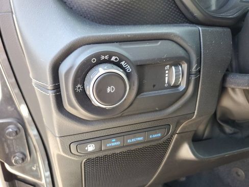 Used 2024 Jeep Wrangler Unlimited Rubicon 4xe AWD/4WD image 11