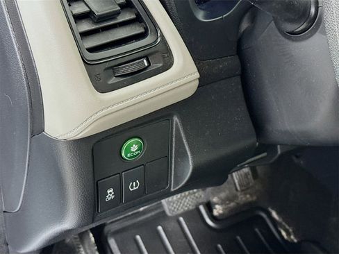 Used 2020 Honda HR-V LX image 8