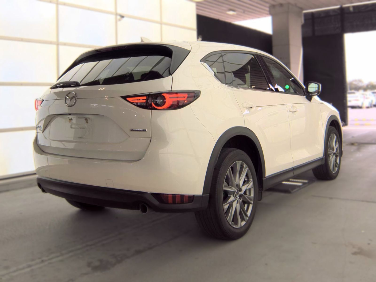 Used 2021 MAZDA CX-5 Grand Touring w/ GT Premium Package AWD/4WD image 3