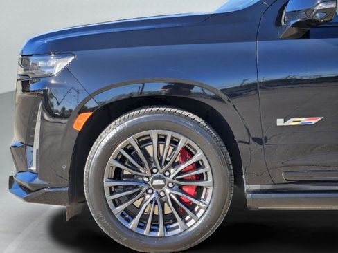 Used 2024 Cadillac Escalade V image 33