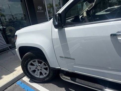 Used 2018 Chevrolet Colorado LT w/ LT Convenience Package RWD image 8