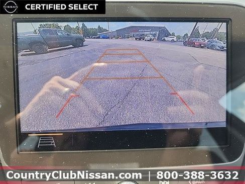 Used 2021 Chevrolet Equinox LT AWD/4WD image 18