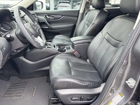 Used 2018 Nissan Rogue SL AWD/4WD image 18