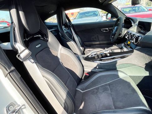 Used 2020 Mercedes-Benz AMG GT R w/ Exclusive Interior Package image 10