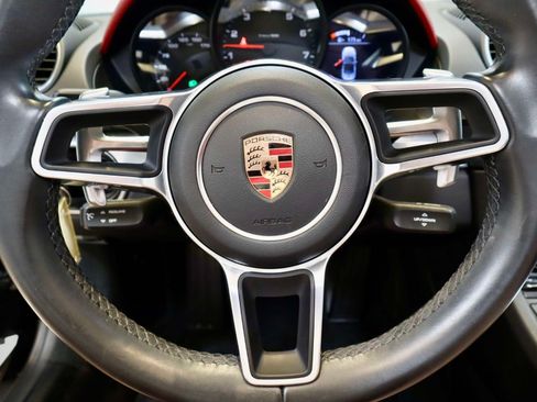 Used 2017 Porsche 718 Boxster RWD image 22