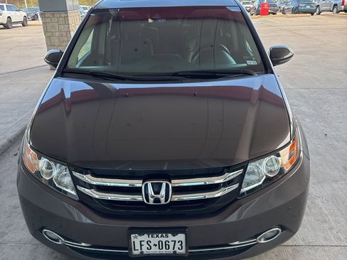 Used 2016 Honda Odyssey Touring Elite image 8