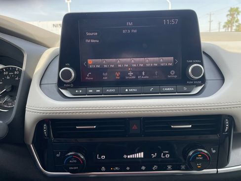 Certified 2023 Nissan Rogue SV w/ SV Premium Package FWD image 14