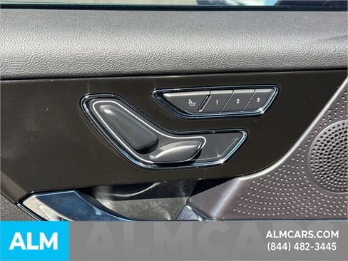 Used 2024 Lincoln Corsair Reserve image 11