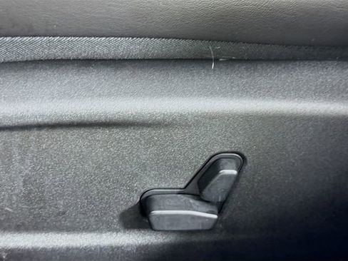 Used 2023 Chrysler 300 Touring L w/ Popular Equipment Group image 25