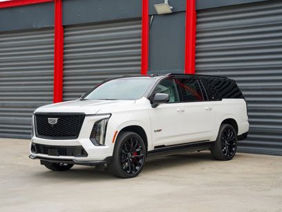 Used 2025 Cadillac Escalade ESV V