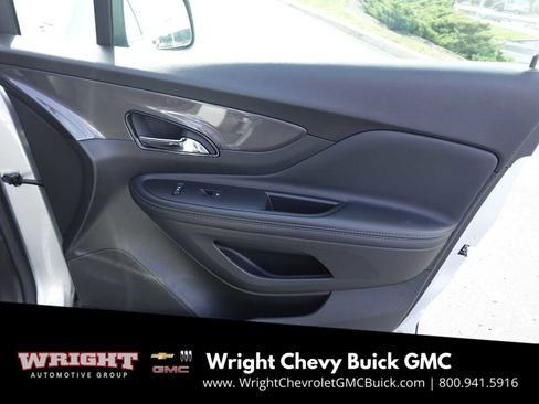 Used 2022 Buick Encore Preferred w/ Safety Package image 27