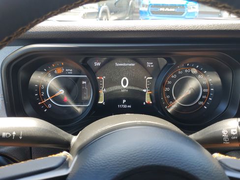 Used 2024 Jeep Wrangler Sport S image 14