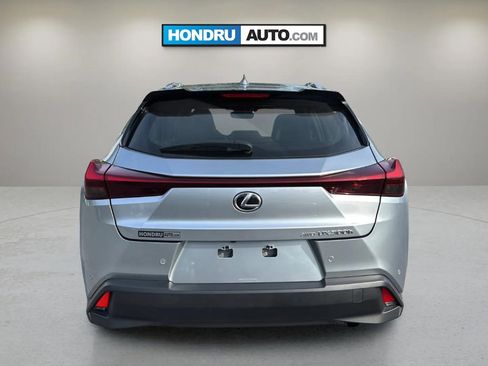 Used 2025 Lexus UX 300h AWD w/ Cold Area Package image 8