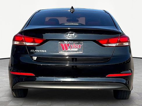 Used 2018 Hyundai Elantra SEL FWD image 5