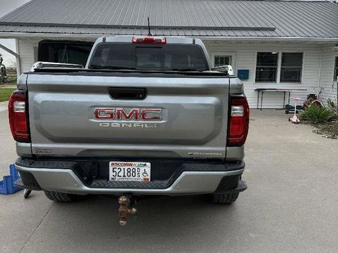 Used 2023 GMC Canyon Denali AWD/4WD image 12
