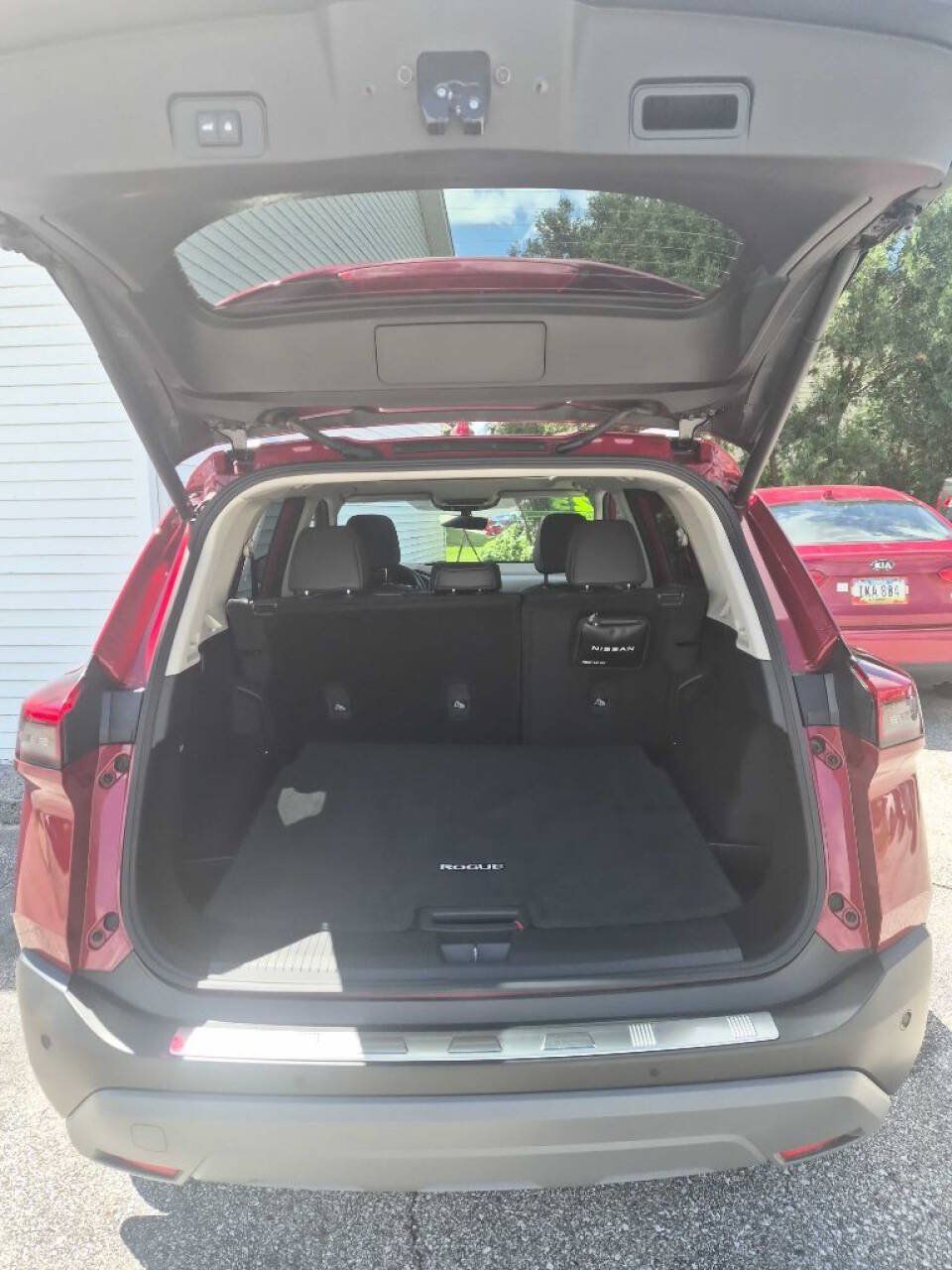 Used 2023 Nissan Rogue SV w/ SV Premium B Package AWD/4WD image 19