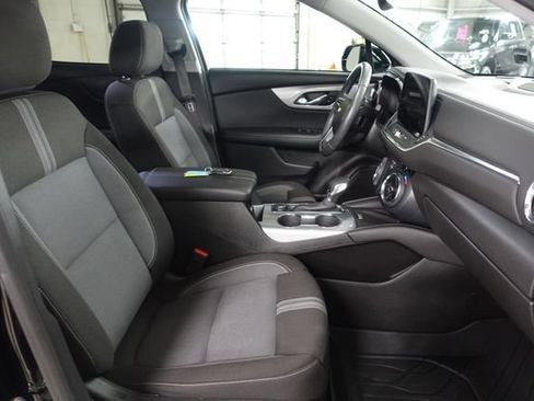 Used 2024 Chevrolet Blazer LT w/ Convenience Package FWD image 26