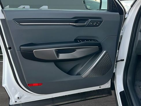 New 2026 Kia EV9 Wind image 13