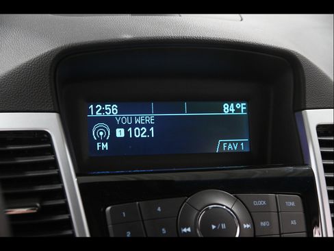 Used 2011 Chevrolet Cruze LT FWD image 10