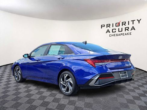 Used 2025 Hyundai Elantra SEL FWD image 6
