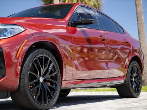 Used 2021 BMW X6 M50i w/ Executive Package AWD/4WD image 8