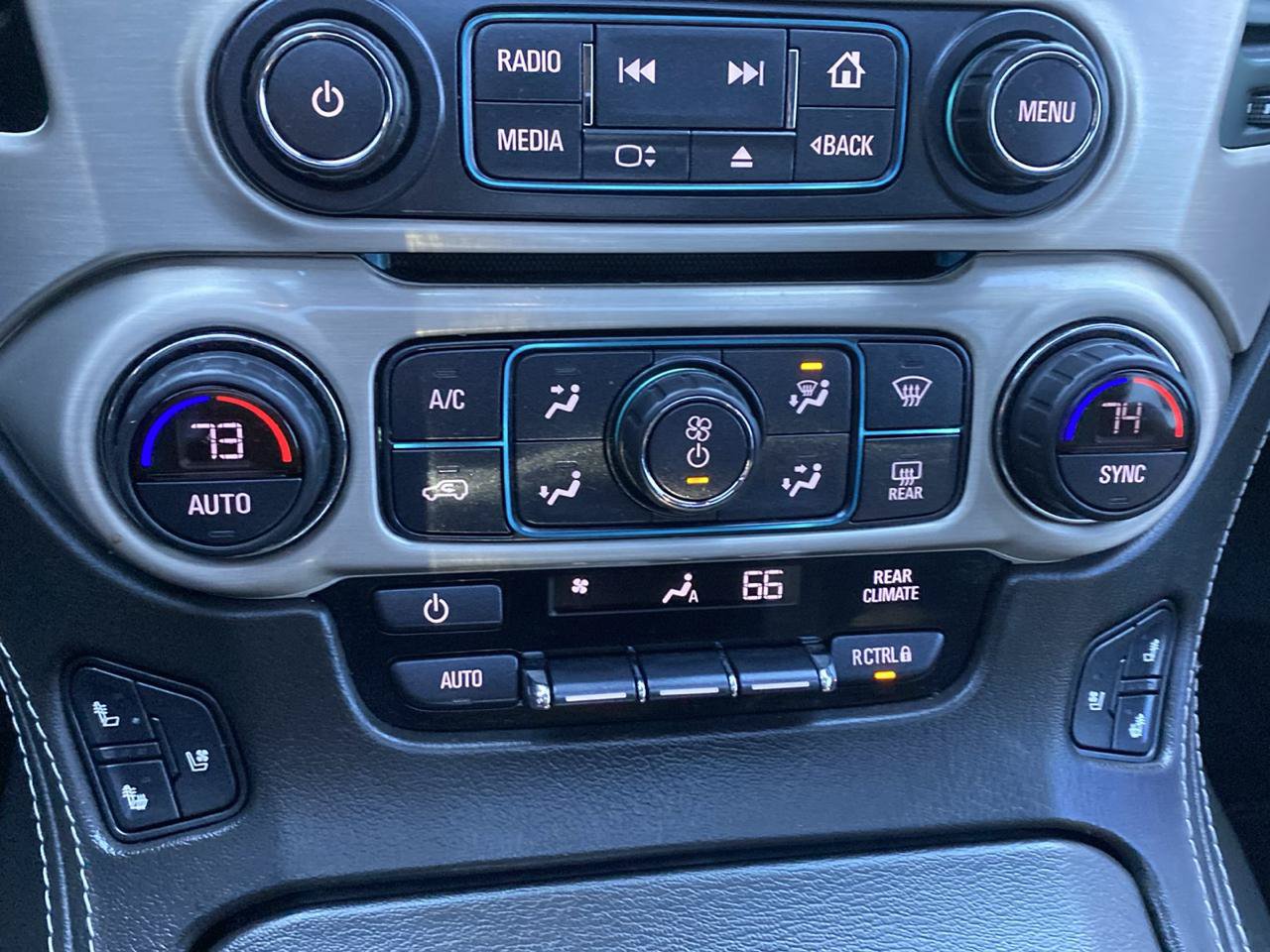 Used 2020 GMC Yukon Denali w/ Denali Premium Package AWD/4WD image 20
